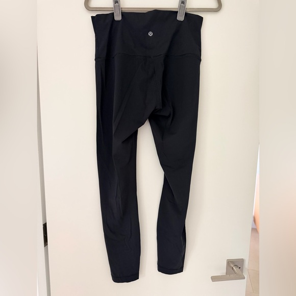 Lululemon wunder unders in black - Picture 2 of 3